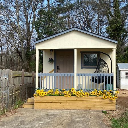 Your Own Cozy Tiny Home Austell Esterno foto